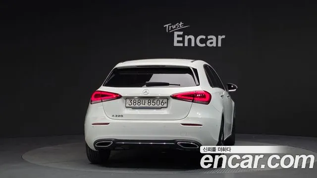 Mercedes-Benz A-Class 2021 — фото 4