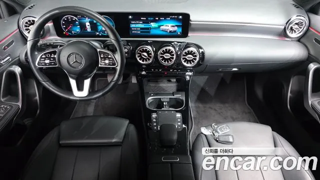 Mercedes-Benz A-Class 2021 — фото 7