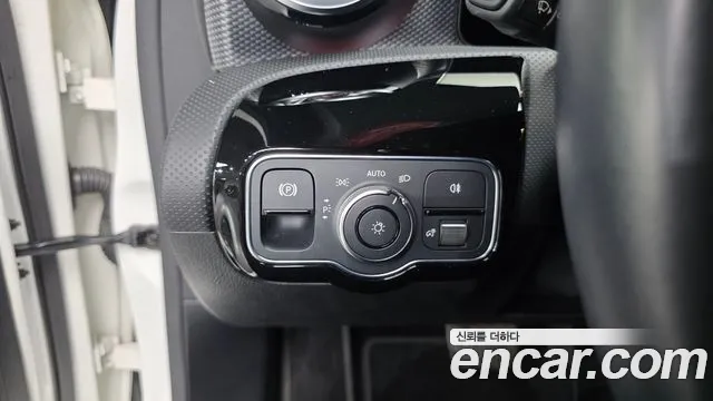 Mercedes-Benz A-Class 2021 — фото 13
