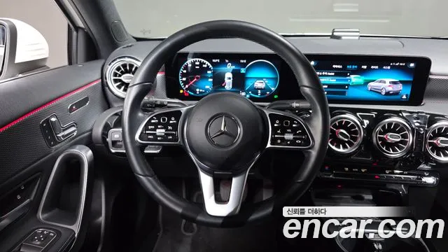 Mercedes-Benz A-Class 2021 — фото 14