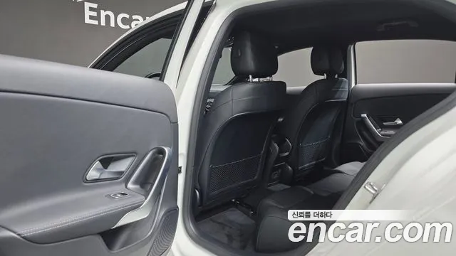 Mercedes-Benz A-Class 2021 — фото 18