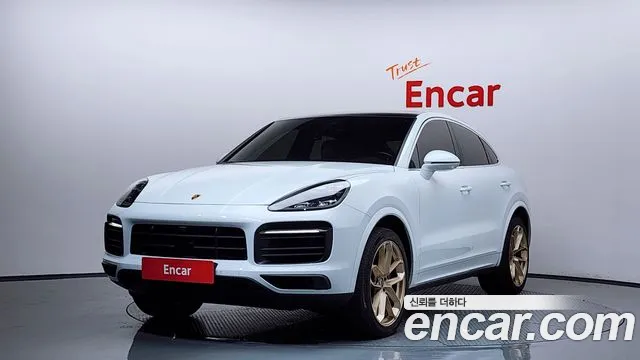Porsche Cayenne 2022 — фото 1