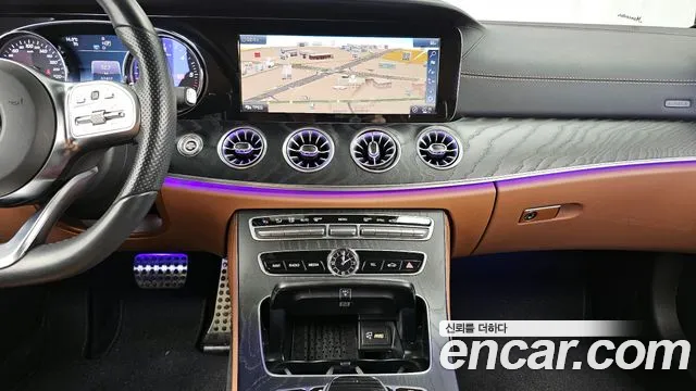 Mercedes-Benz E-Class 2019 — фото 14