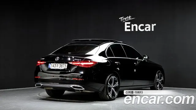Mercedes-Benz C-Class 2023 — фото 2