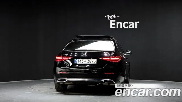 Mercedes-Benz C-Class 2023 — фото 4