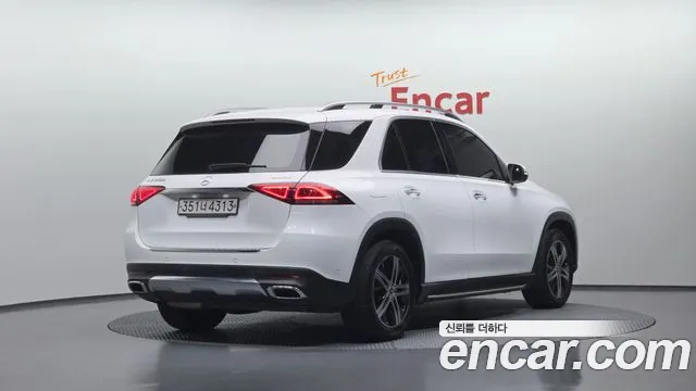Mercedes-Benz GLE-Class 2019 — фото 2
