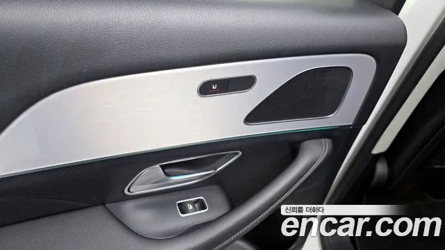 Mercedes-Benz GLE-Class 2019 — фото 18