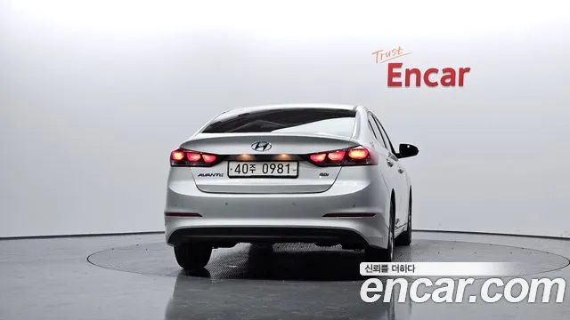 Hyundai AVANTE 2016 — фото 4