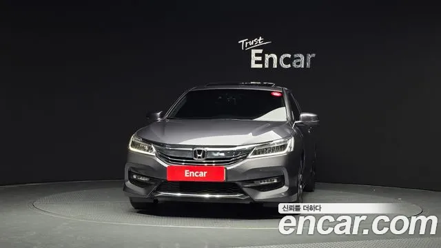 Honda Accord 2016 — фото 3
