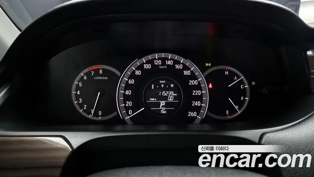 Honda Accord 2016 — фото 8