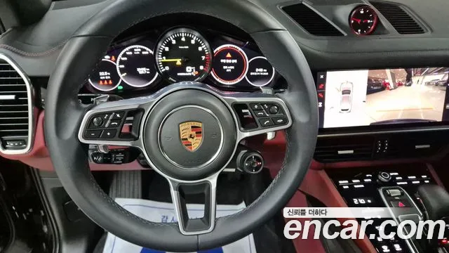 Porsche Cayenne 2023 — фото 10