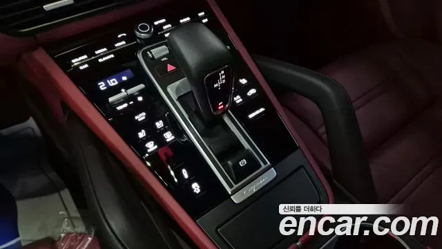 Porsche Cayenne 2023 — фото 11