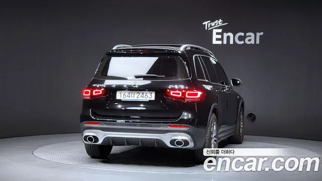 Mercedes-Benz GLB-Class 2023 — фото 4