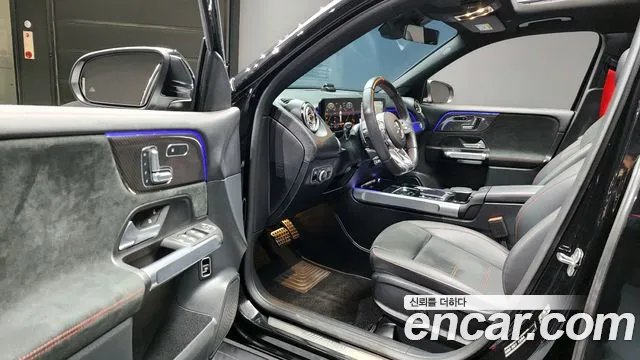 Mercedes-Benz GLB-Class 2023 — фото 11