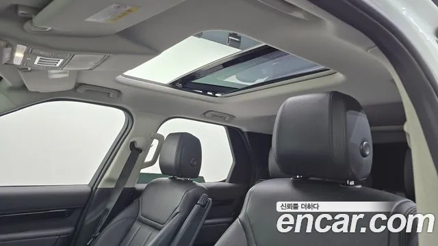 Land Rover Discovery 2019 — фото 19