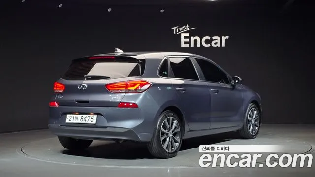 Hyundai i30 2018 — фото 2