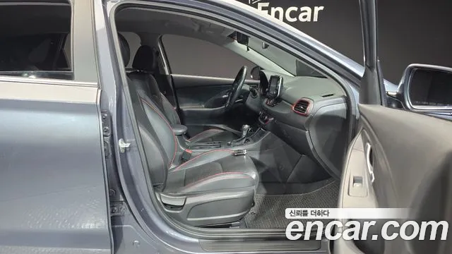 Hyundai i30 2018 — фото 10