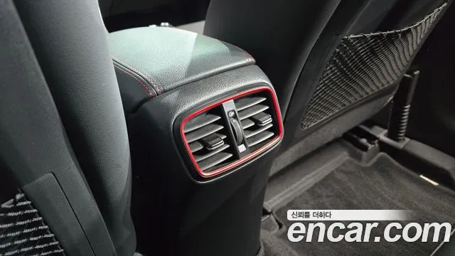 Hyundai i30 2018 — фото 18