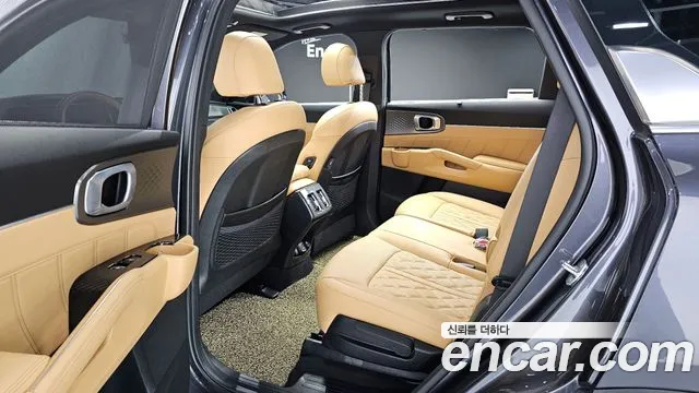 Kia Sorento 2022 — фото 10