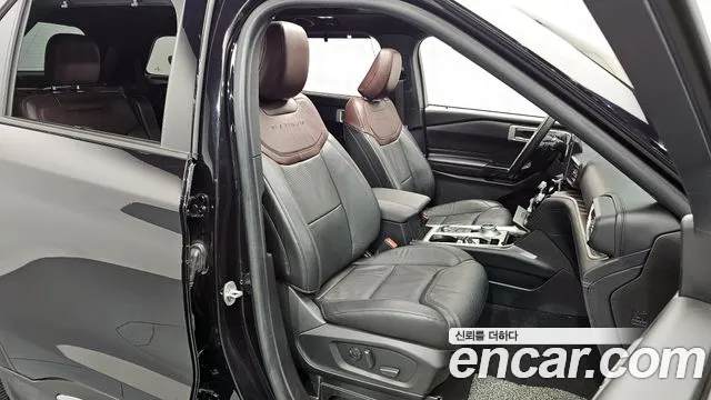 Ford Explorer 2021 — фото 10
