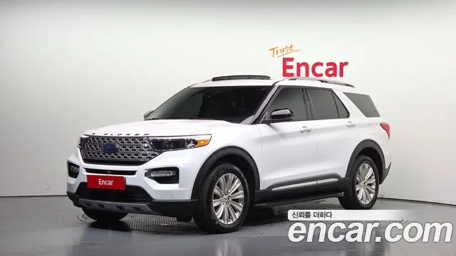 Ford Explorer 2022 — фото 1