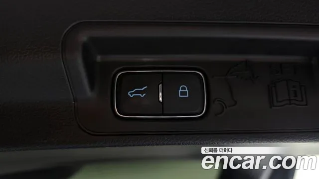 Ford Explorer 2022 — фото 19