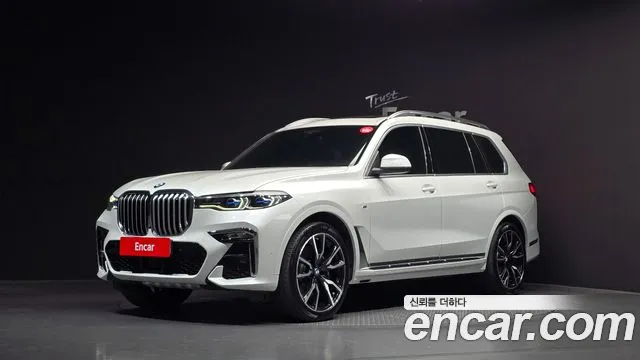 BMW X7 2022 — фото 1