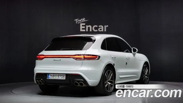 Porsche Macan 2023 — фото 2