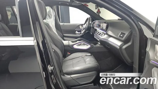 Mercedes-Benz GLS-Class 2023 — фото 11