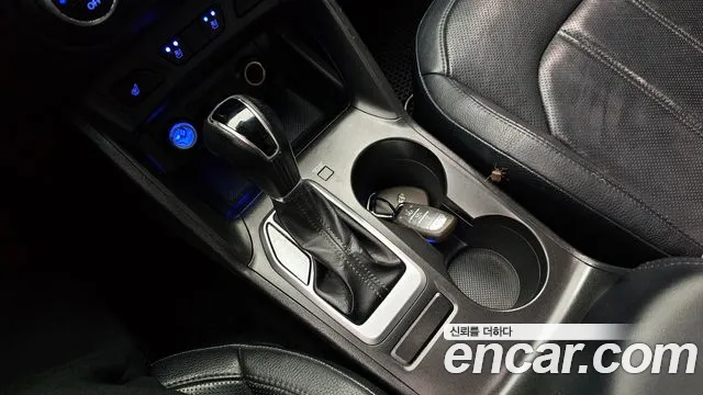 Hyundai Tucson 2015 — фото 9