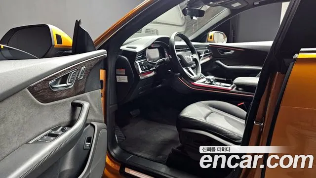Audi Q8 2021 — фото 12