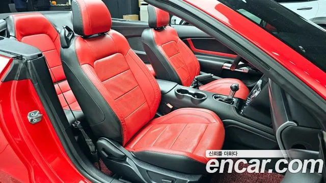 Ford Mustang 2021 — фото 10