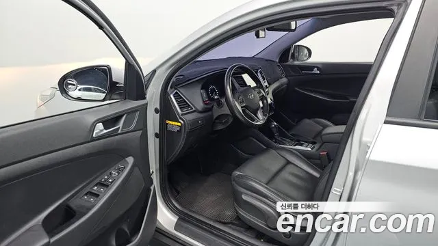 Hyundai Tucson 2017 — фото 11