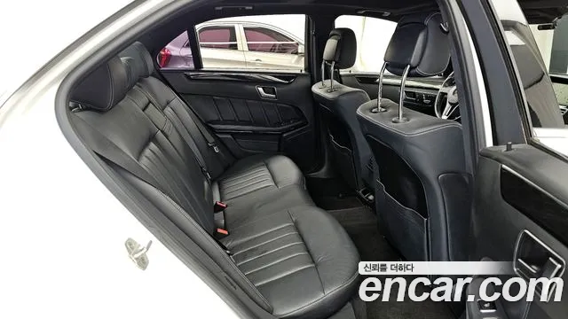 Mercedes-Benz E-Class 2014 — фото 12