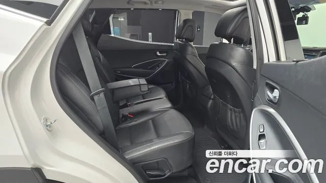 Hyundai Santafe 2016 — фото 12