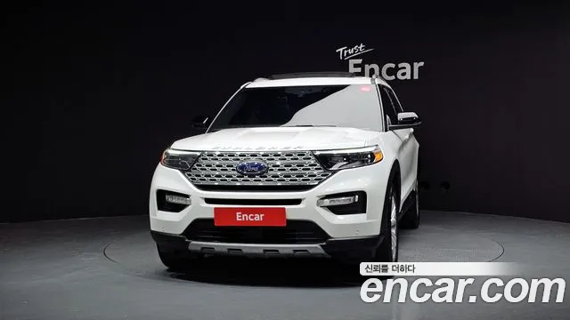 Ford Explorer 2022 — фото 3