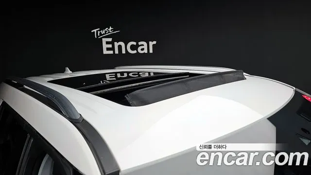 Ford Explorer 2022 — фото 20