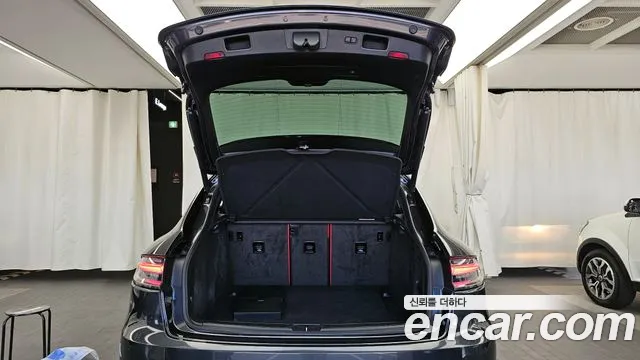 Porsche Macan 2021 — фото 20