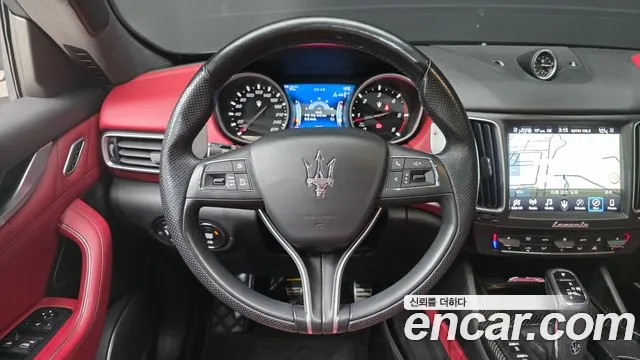 Maserati Levante 2019 — фото 13