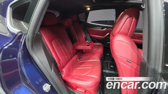 Maserati Levante 2019 — фото 19