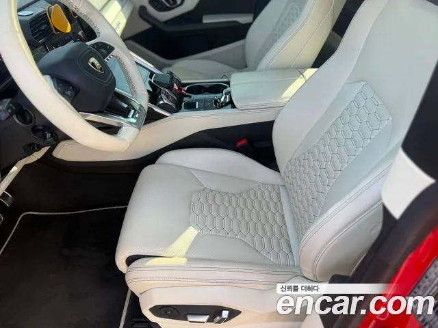 Lamborghini Urus 2020 — фото 12