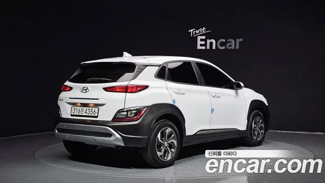 Hyundai Kona 2021 — фото 2