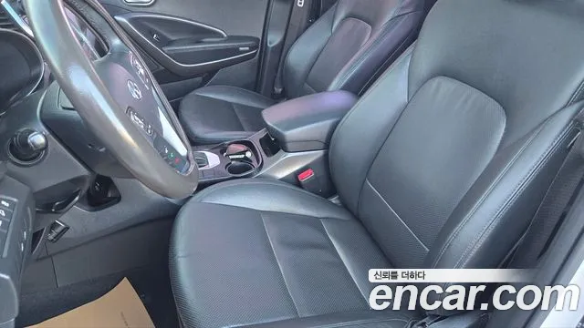 Hyundai Santafe 2016 — фото 11