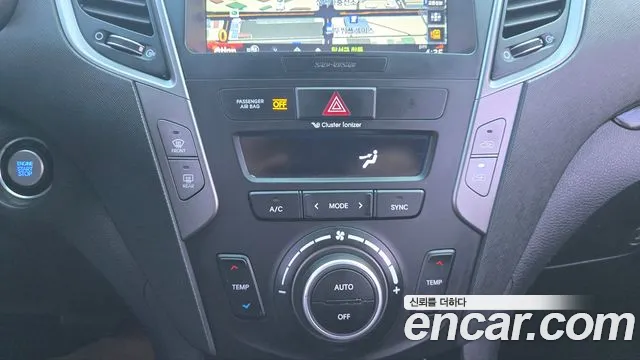 Hyundai Santafe 2016 — фото 18