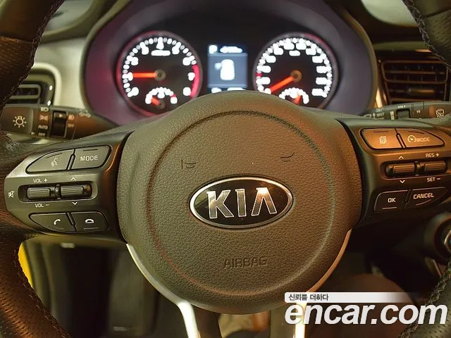 Kia Stonic 2018 — фото 15