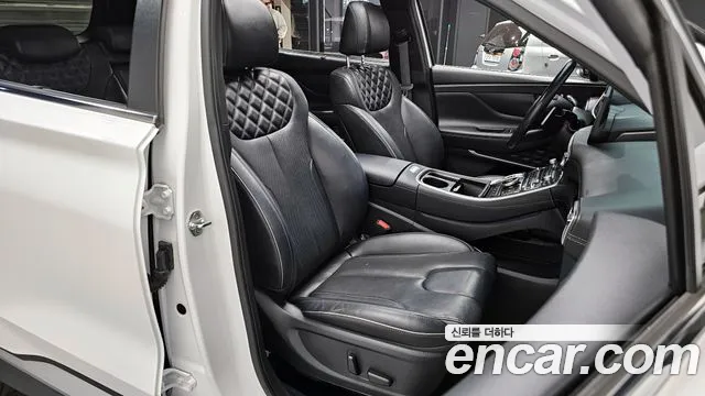 Hyundai Santafe 2021 — фото 10