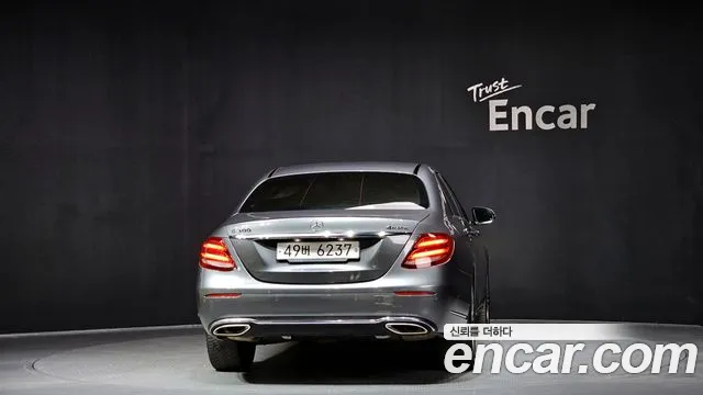 Mercedes-Benz E-Class 2018 — фото 4