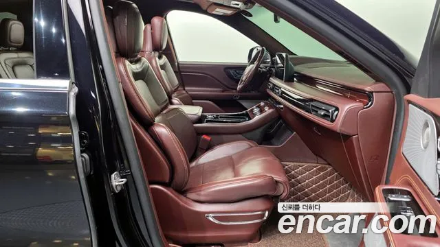 Lincoln Aviator 2020 — фото 11