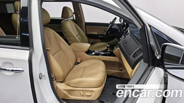 Kia Canival 2019 — фото 11