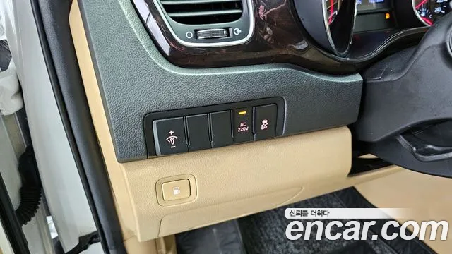 Kia Canival 2019 — фото 17